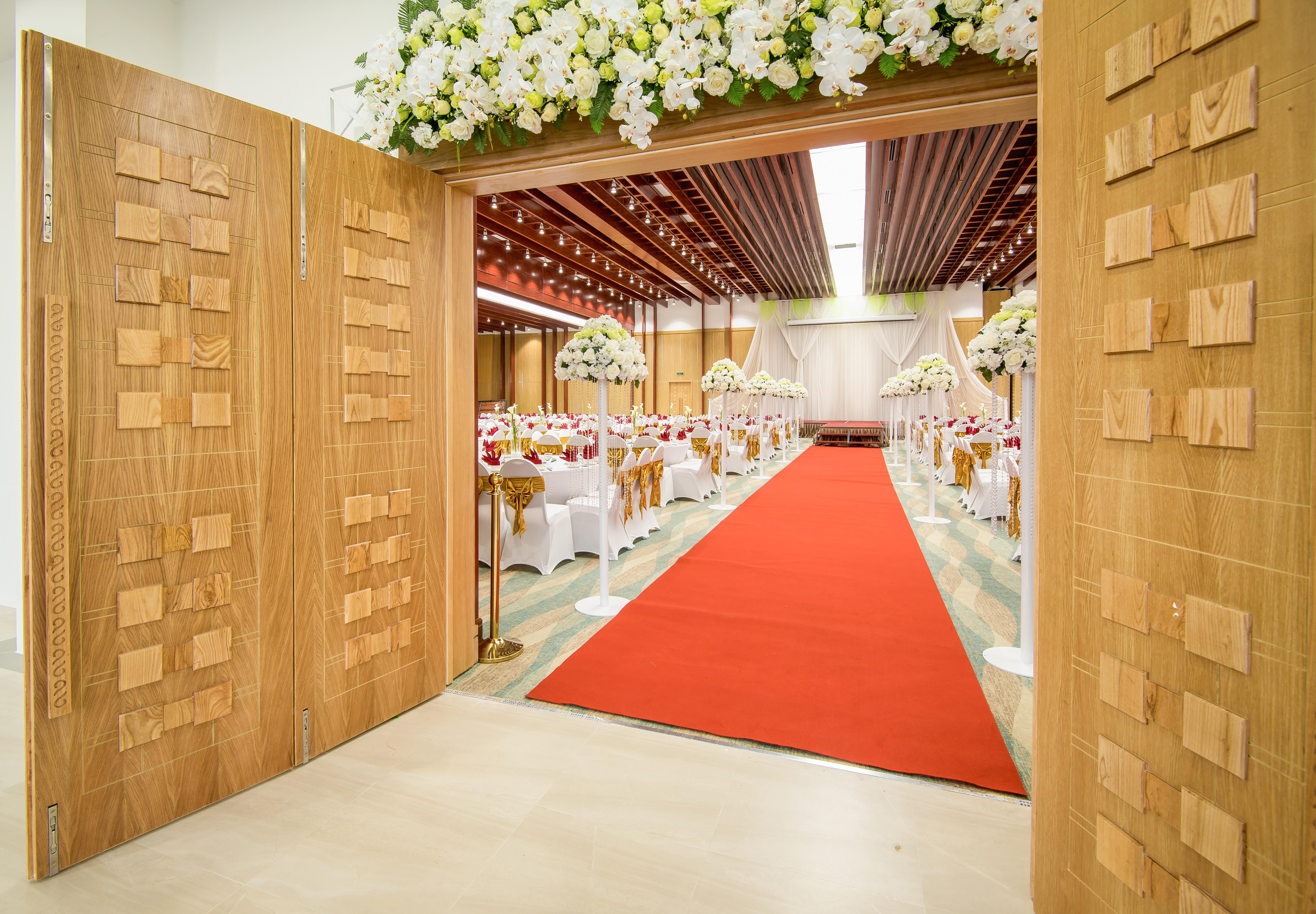 Royal Lotus Hotel Danang होटल