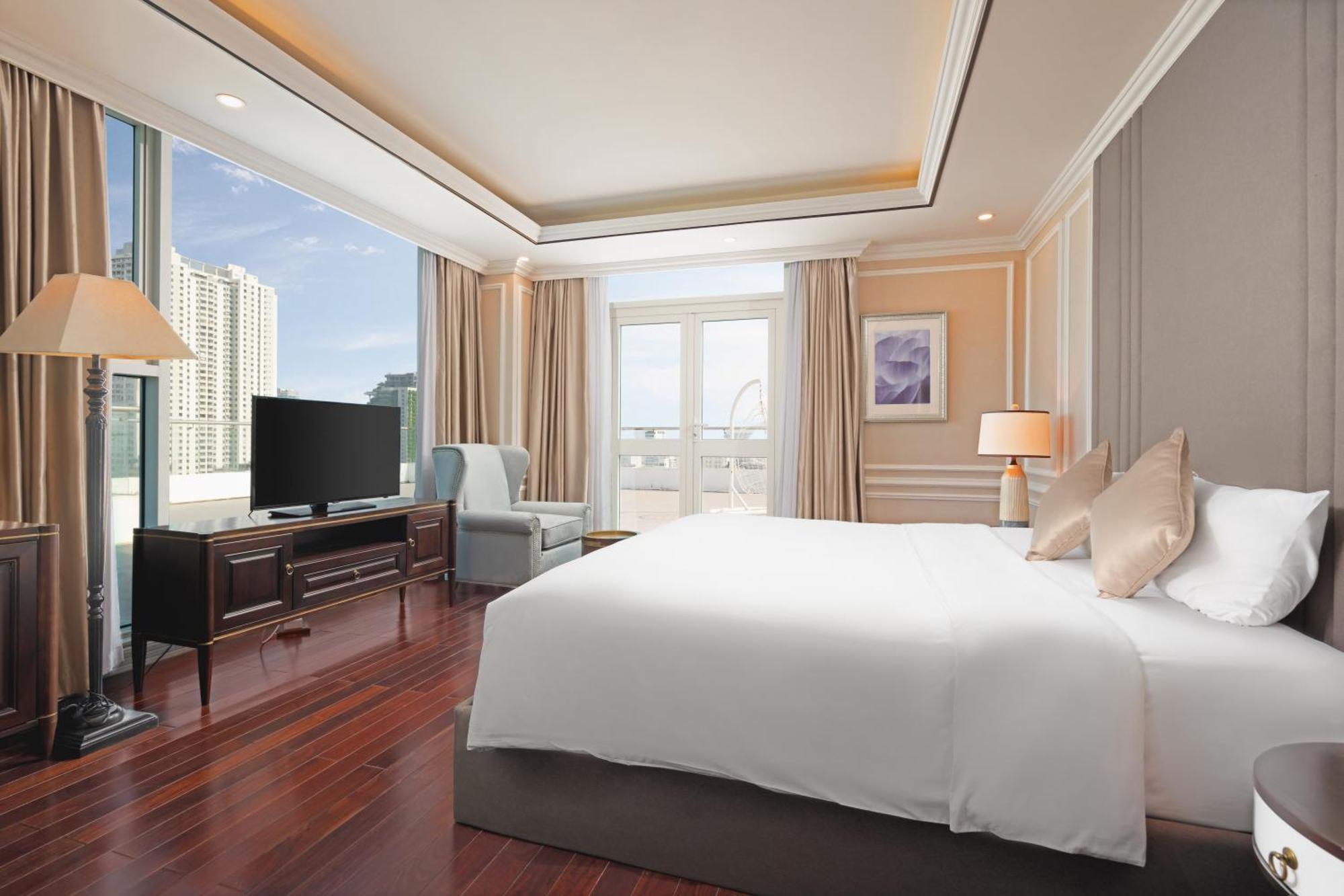 होटल Royal Lotus Hotel Danang