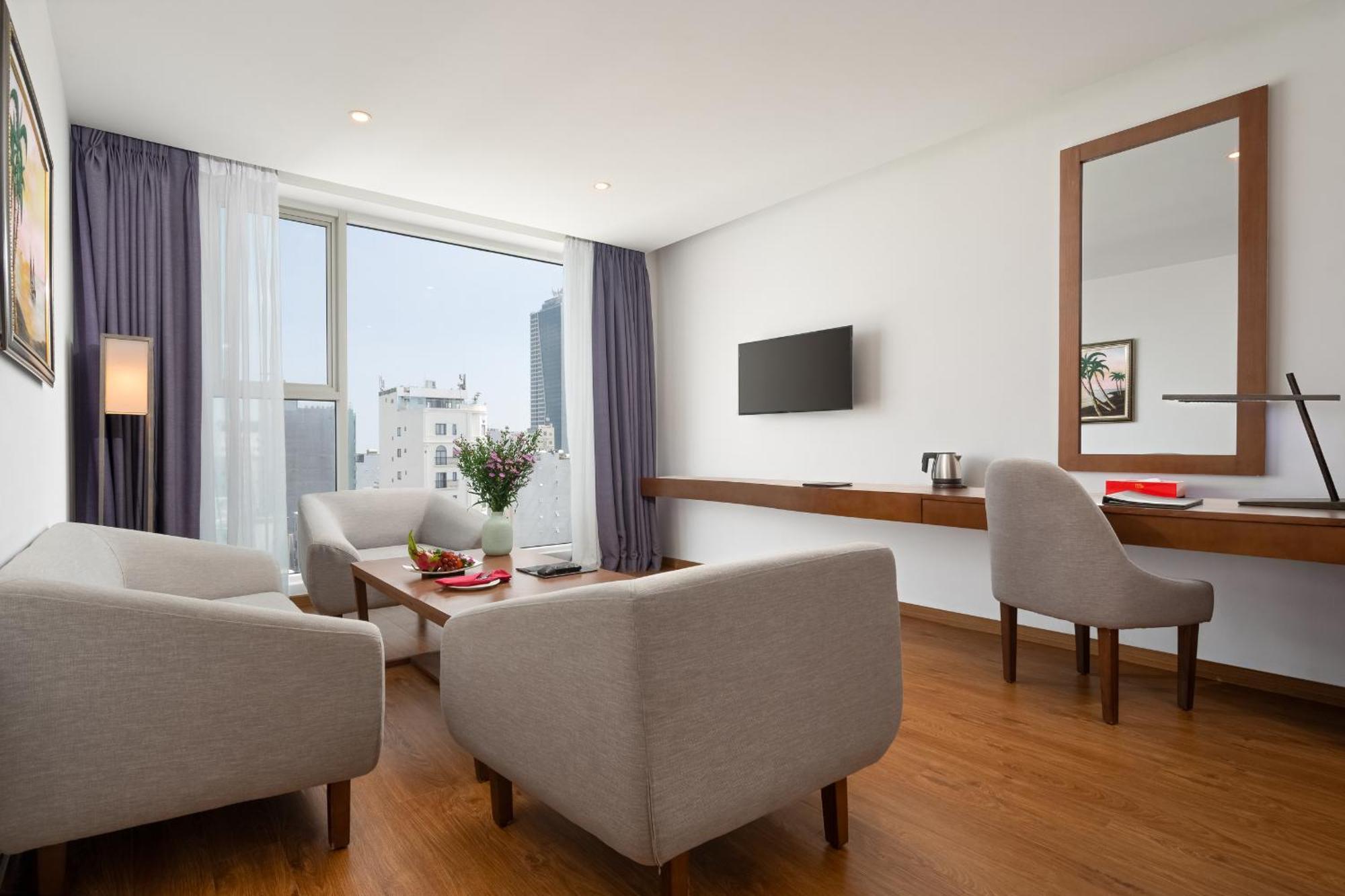 होटल Royal Lotus Hotel Danang 4*